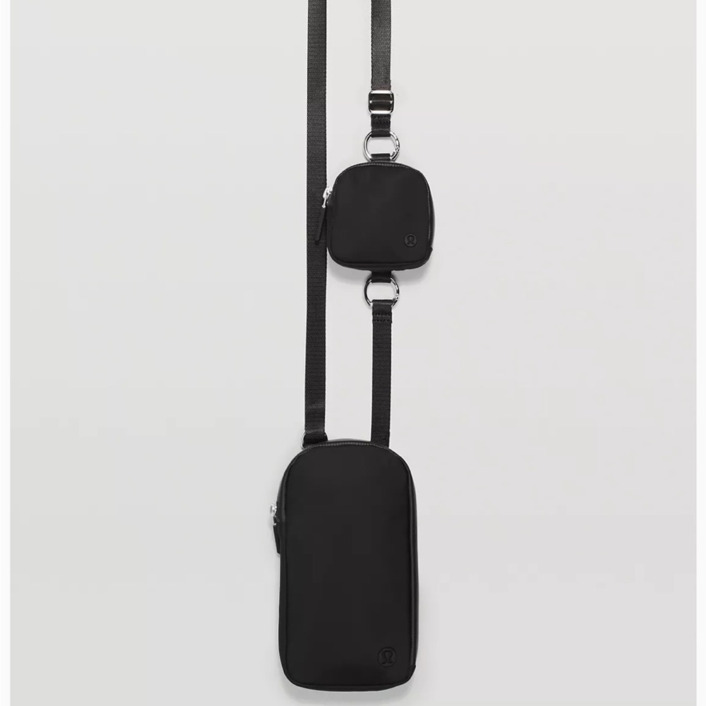 Lululemon modular phone crossbody bag